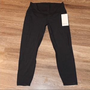 Lululemon Align HR 25" Leggings with pockets